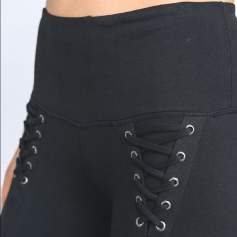 NWT🍁 Highwaist Front Lace-Up Leggings - Picture 10 of 10